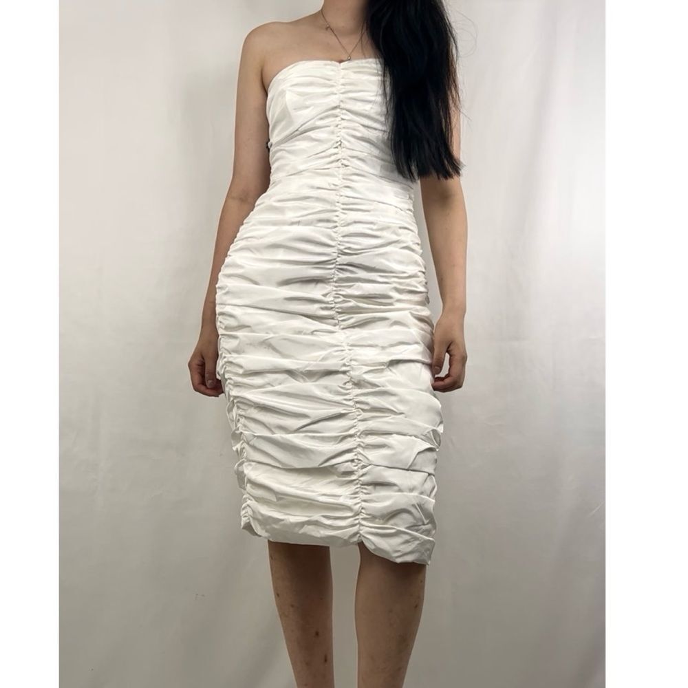 Vintage Sleeveless Puffy White Midi Skirt